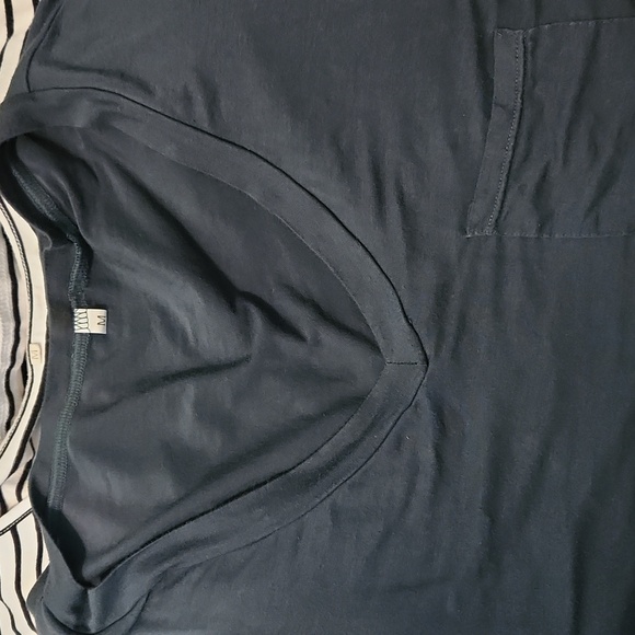 Bundle of 6 Maternity Tshirts - Picture 5 of 5